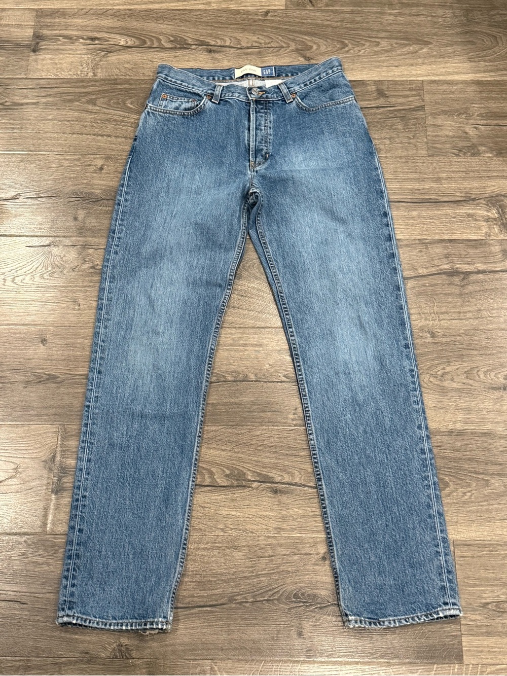 GAP Women’s Vintage Low Rise Light Blue Straight Jeans